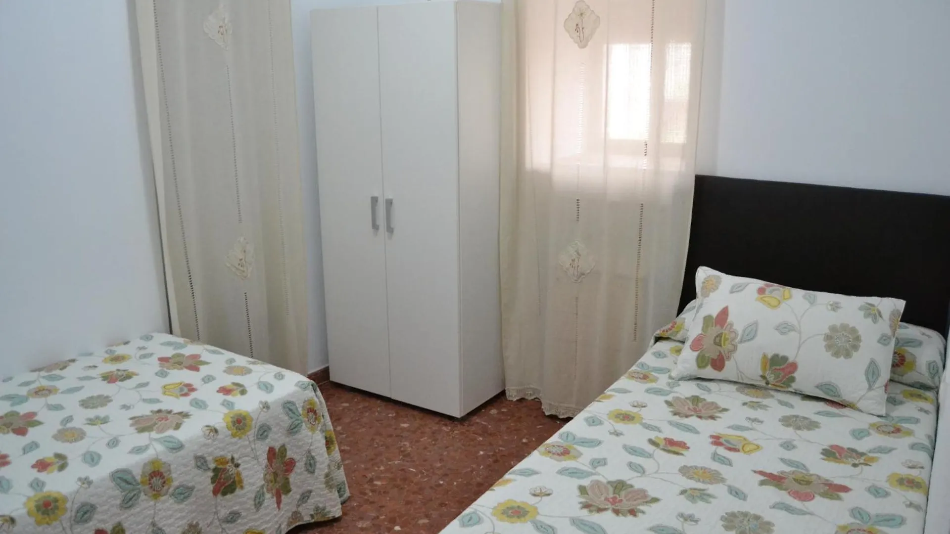 Palmera Home Cordoba 0*,  Spain